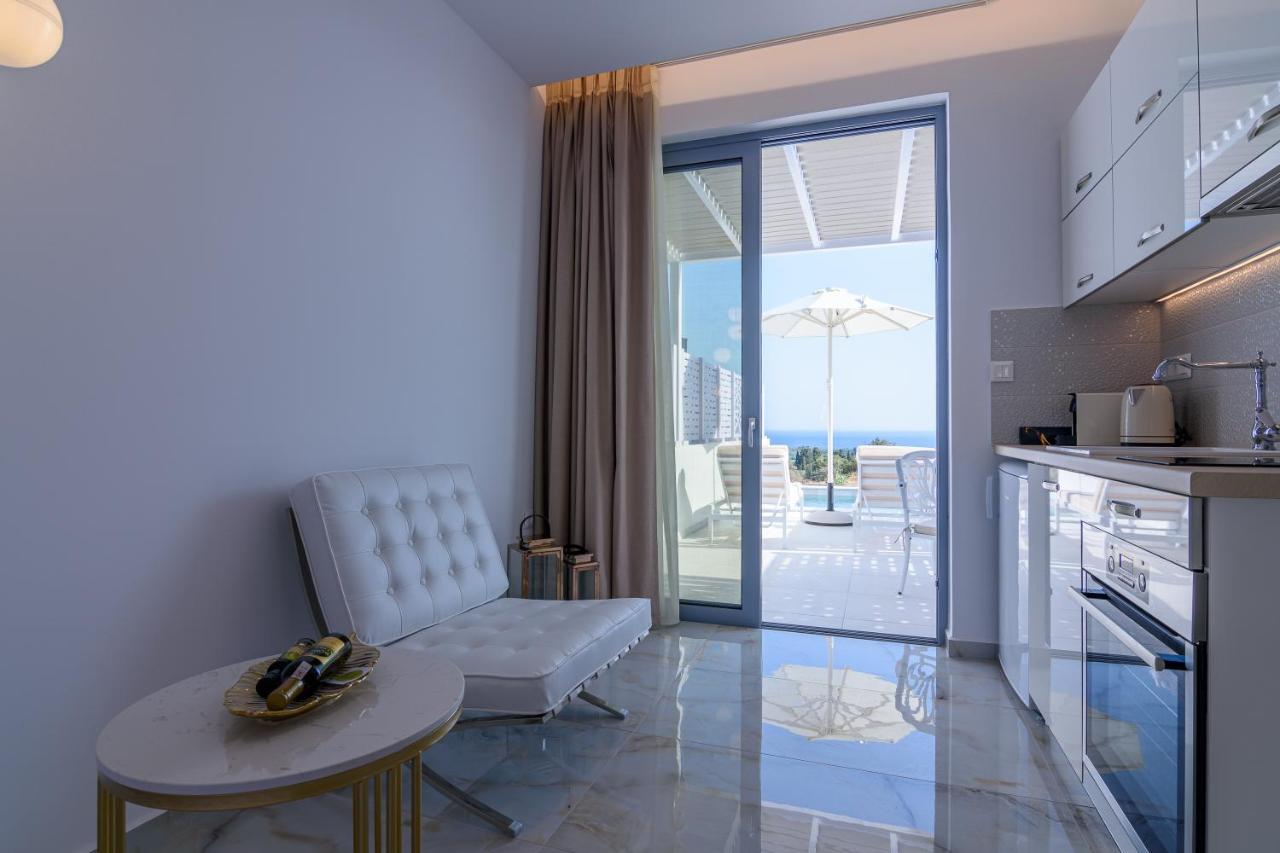 Dionisos Suites Lixouri Exteriér fotografie